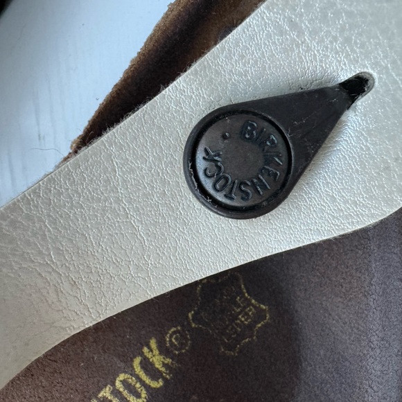 Birkenstock Gizeh Sandal in Graceful Pearl White - Picture 2 of 15